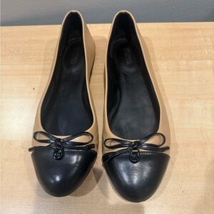 Michael Kors Two-Tone Black and Tan Flats. Size 8.